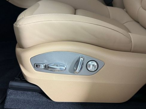 New 2026 Porsche Macan image 30