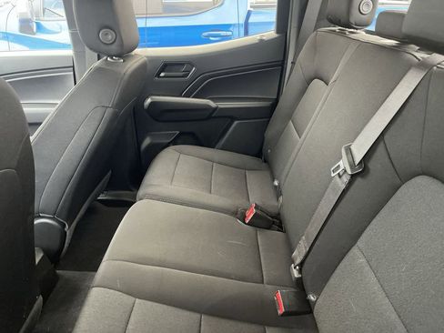 Used 2024 Chevrolet Colorado W/T image 4