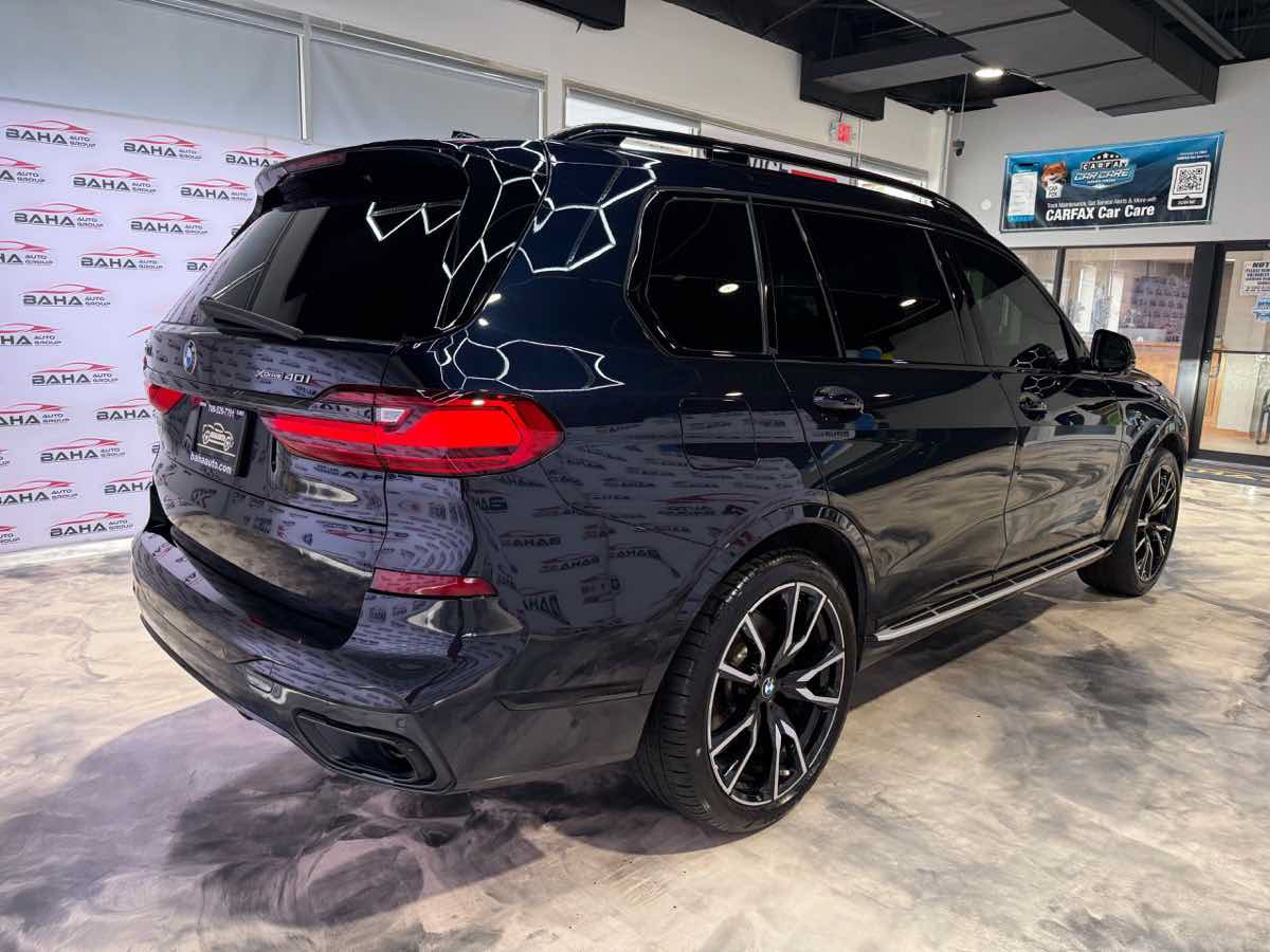 Used 2022 BMW X7 xDrive40i w/ M Sport Package AWD/4WD image 7