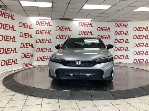 Used 2025 Honda Civic Sport image 2