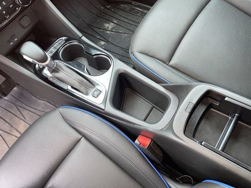 Used 2025 Buick Encore GX Sport Touring w/ Comfort Package FWD image 9