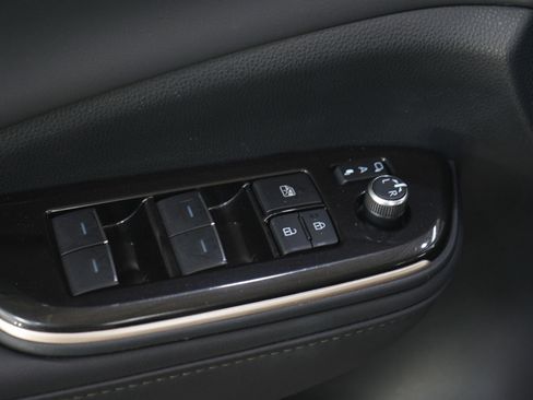 Used 2024 Toyota Crown AWD/4WD image 20