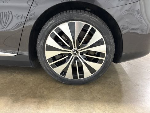 Used 2023 Mercedes-Benz EQE 500 4MATIC Sedan image 7