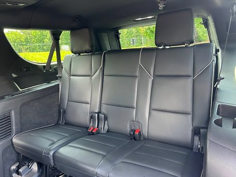 Used 2021 Cadillac Escalade ESV Premium Luxury w/ Performance Package RWD image 44