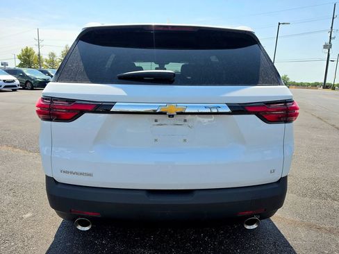 Used 2023 Chevrolet Traverse LT FWD image 5