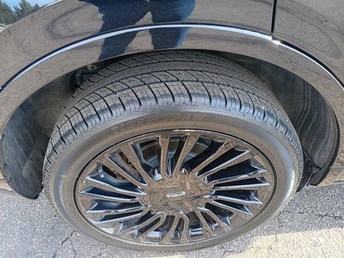 Used 2021 Lincoln Corsair Reserve w/ Equipment Group 201A image 2