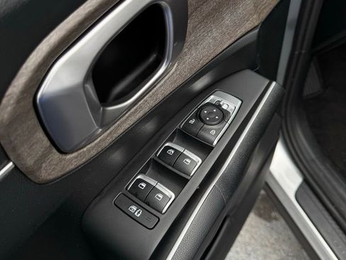 Used 2021 Kia Sorento EX image 14