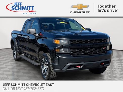 Used 2020 Chevrolet Silverado 1500 Custom Trail Boss w/ Custom Convenience Package AWD/4WD image 1