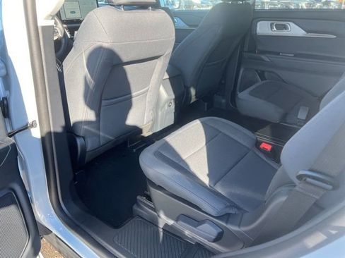 New 2026 Ford Explorer Active image 16