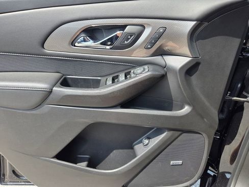 Certified 2023 Chevrolet Traverse Premier w/ Redline Edition image 23