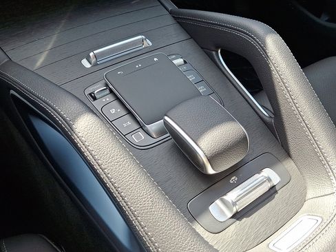 Used 2026 Mercedes-Benz GLS 450 GLS 450 image 15