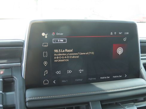 Used 2024 GMC Yukon AT4 w/ Technology Package AWD/4WD image 32
