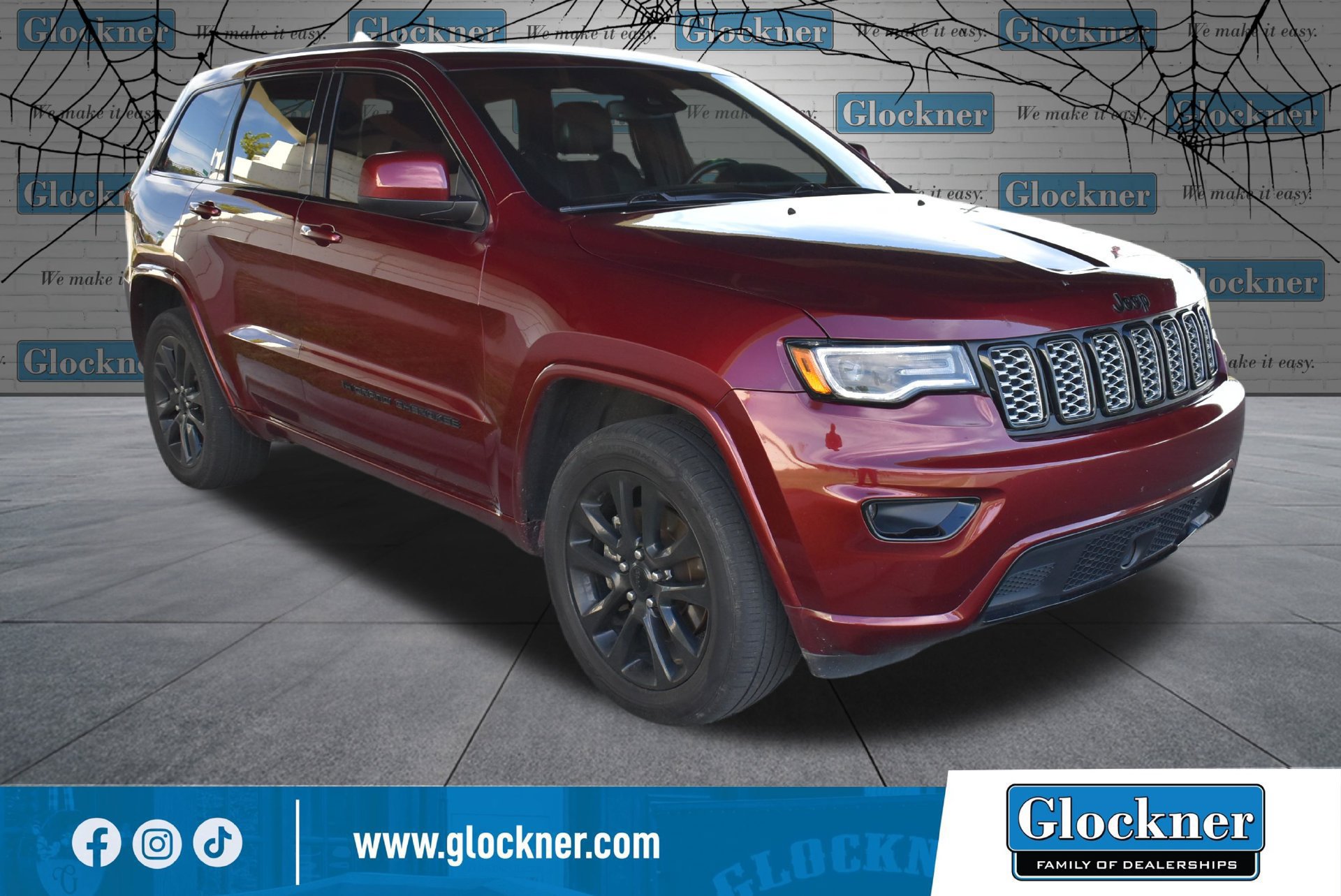Used 2022 Jeep Grand Cherokee Laredo X AWD/4WD image 3