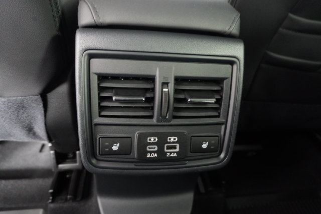 Used 2026 Subaru Outback Limited AWD/4WD image 33