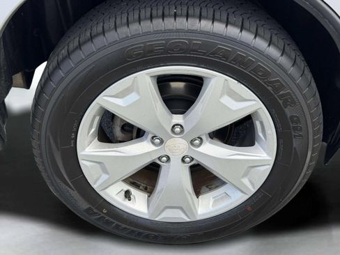 Used 2015 Subaru Forester 2.5i w/ Alloy Wheel Package AWD/4WD image 36