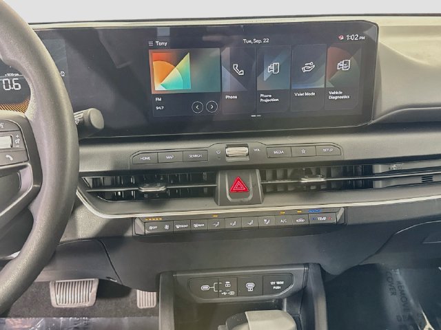 Used 2025 Kia K4 FWD image 17