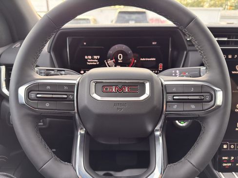 New 2026 GMC Terrain Elevation w/ Elevation Premium Package image 10