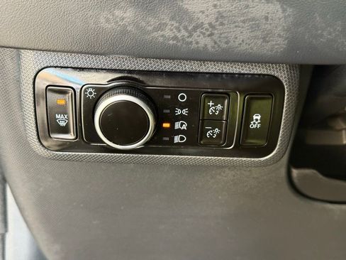 Used 2023 Ford Mustang Mach-E Select image 30