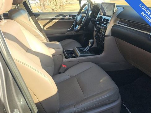 Used 2023 Lexus GX 460 Luxury w/ Sport Design Package image 7