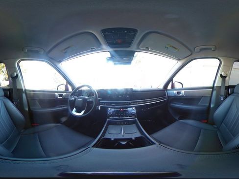 Used 2025 Hyundai Santa Fe SEL FWD image 45