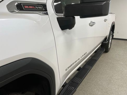 Used 2020 GMC Sierra 3500 Denali w/ Denali Ultimate Package image 13