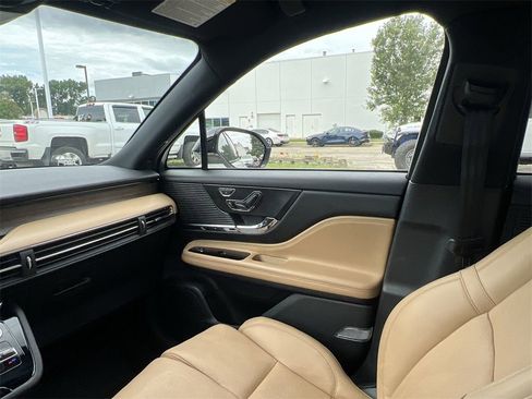 Certified 2022 Lincoln Corsair Grand Touring w/ Elements Technology Bundle image 11