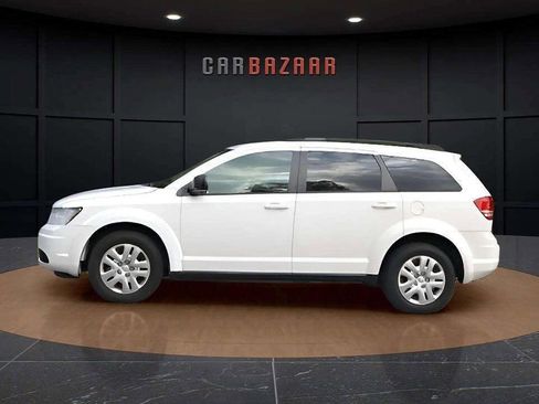 Used 2018 Dodge Journey SE image 11