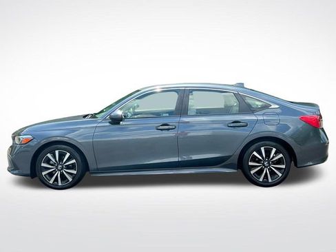 Used 2022 Honda Civic EX image 3