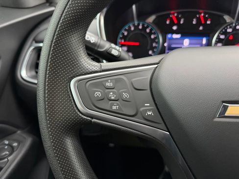 Used 2023 Chevrolet Equinox LT image 21