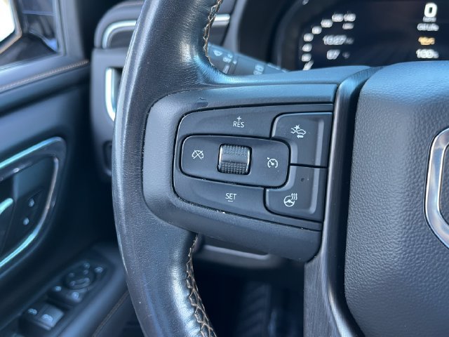 Used 2023 GMC Yukon AT4 w/ Technology Package AWD/4WD image 23