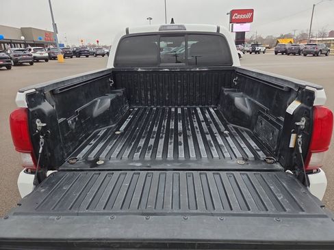 Used 2023 Toyota Tacoma SR image 27
