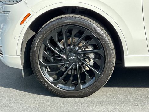 Certified 2023 Lincoln Aviator Black Label AWD/4WD image 26