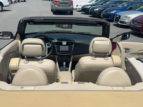 Used 2012 Chrysler 200 Limited FWD image 28