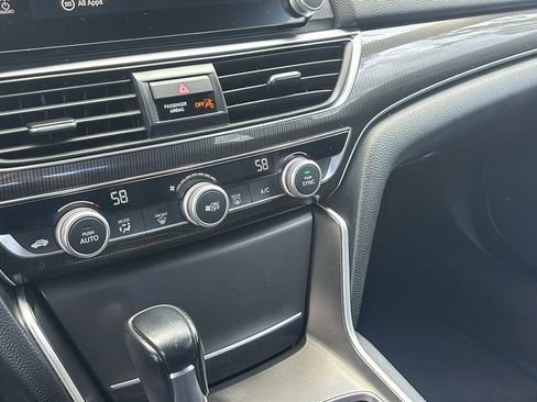 Used 2018 Honda Accord Sport image 20