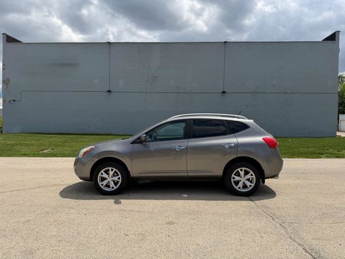 Used 2010 Nissan Rogue SL w/ Leather Pkg FWD image 4