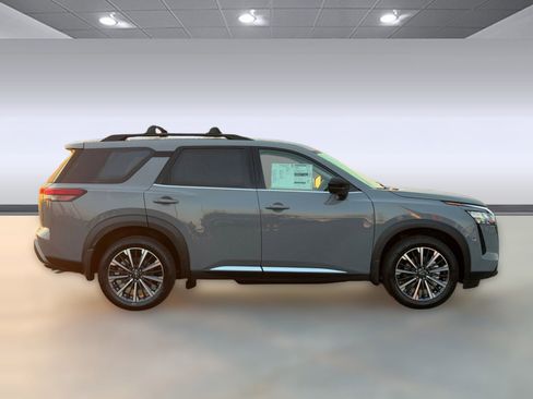 New 2026 Nissan Pathfinder Platinum AWD/4WD image 8
