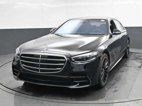 Used 2023 Mercedes-Benz S 580 4MATIC Sedan image 5
