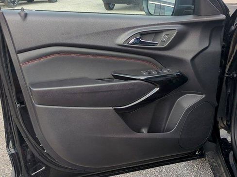 New 2026 Chevrolet Trax RS w/ Sunroof Package FWD image 22