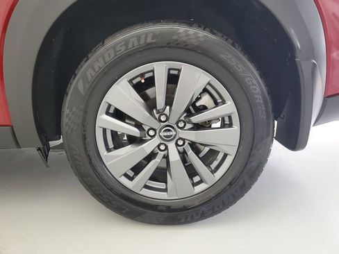 Used 2022 Nissan Pathfinder SV FWD image 10