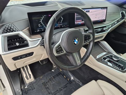 Used 2024 BMW X6 xDrive40i w/ Premium Package AWD/4WD image 11