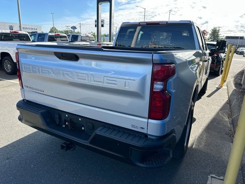 Used 2022 Chevrolet Silverado 1500 W/T w/ WT Value Package AWD/4WD image 5