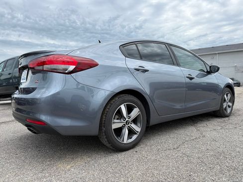 Used 2018 Kia Forte S FWD image 6