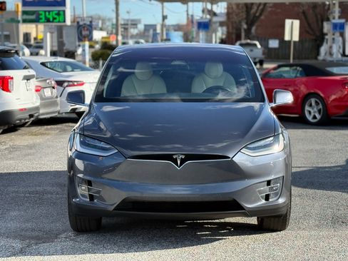 Used 2020 Tesla Model X Long Range image 18
