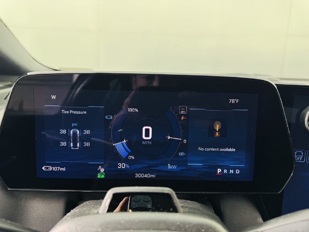 Used 2024 Chevrolet Equinox EV RS FWD image 11