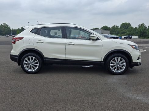 Used 2021 Nissan Rogue Sport SV AWD/4WD image 8