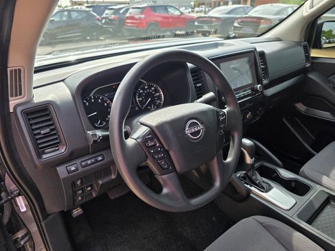 Used 2022 Nissan Frontier S w/ Technology Package AWD/4WD image 12