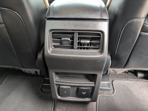 Used 2020 Ford Edge SEL w/ Convenience Package FWD image 7