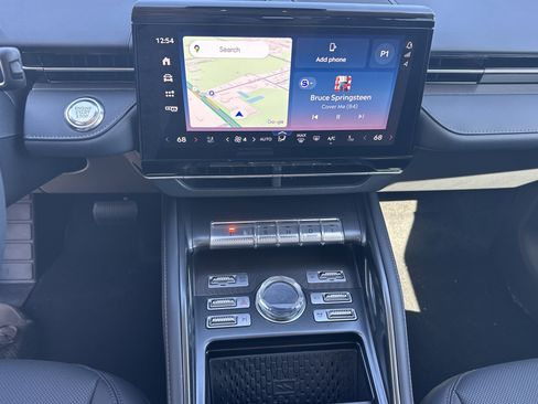 New 2026 Lincoln Nautilus Premier image 20