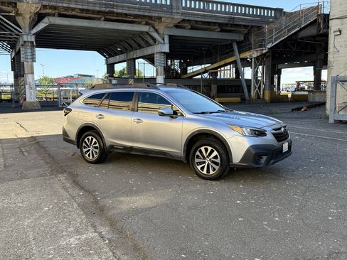 Used 2020 Subaru Outback Premium AWD/4WD image 13