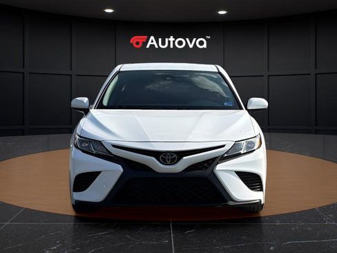 Used 2019 Toyota Camry SE image 8